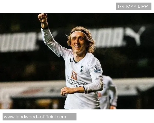 莫德里奇：足球场上的艺术家与战士，如何书写传奇人生